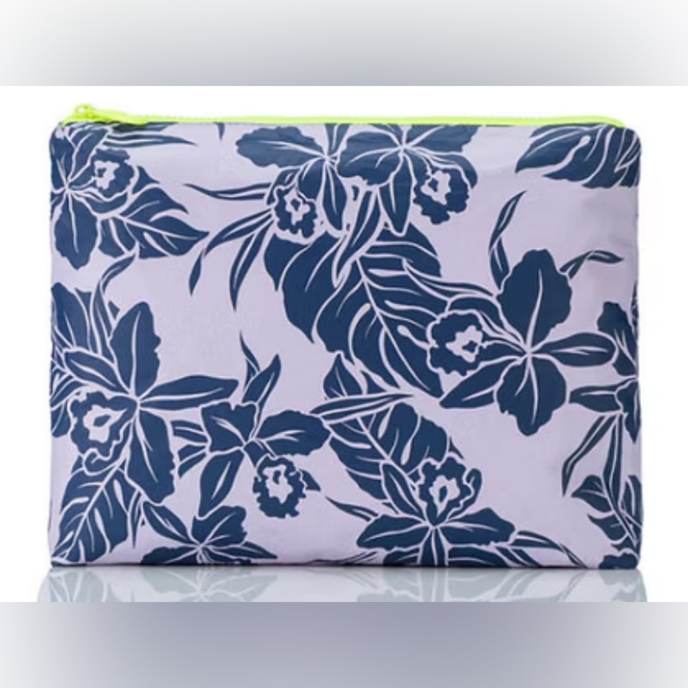 ALOHA Collection Tutu Mid Pouch NWT!